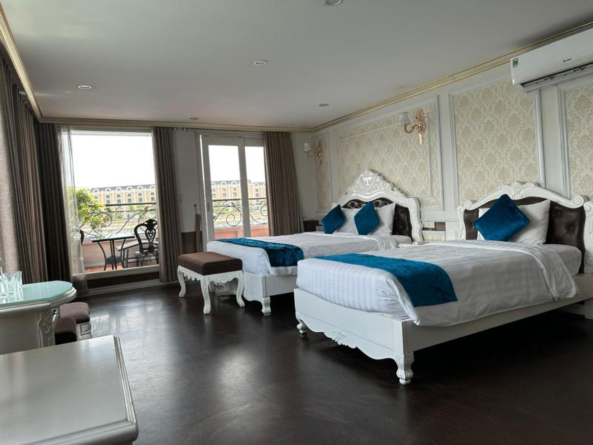Aquamarine Premium Cruise Hotel Ha Long Bagian luar foto