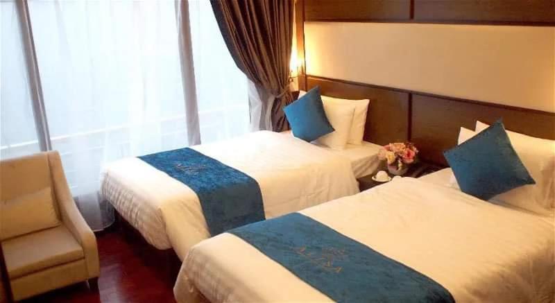 Aquamarine Premium Cruise Hotel Ha Long Bagian luar foto